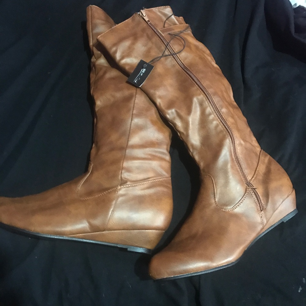 Tan long new with tags size 11 long boots
